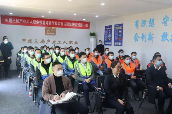 鄭州今年完成產業工人職業技能培訓4000人以上