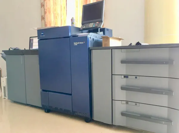 柯尼卡美能達與富士膠片商業(yè)創(chuàng)新探討數(shù)碼多功能機和打印機領域的潛在戰(zhàn)略聯(lián)盟，以優(yōu)化采購、墨粉開發(fā)及生產(chǎn)效率